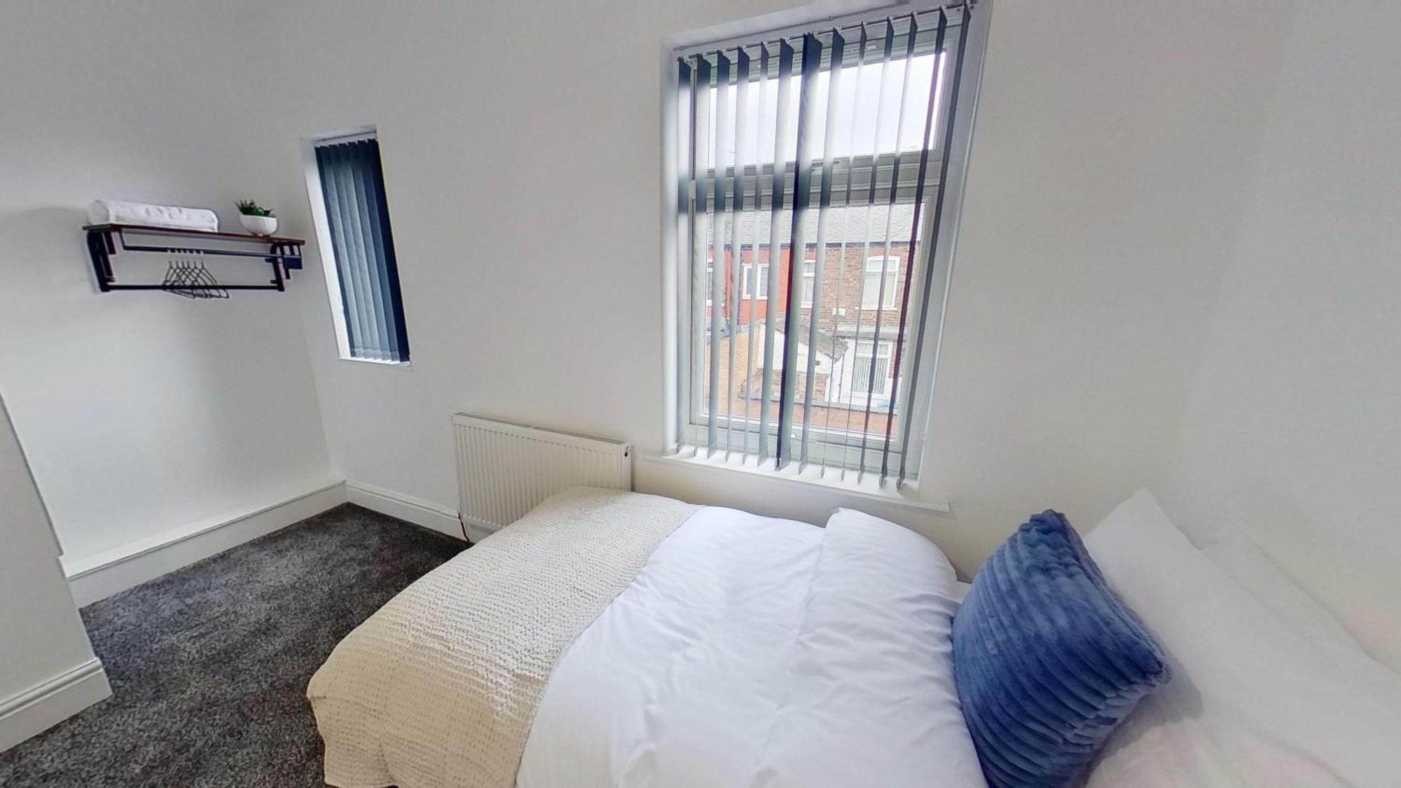 Elegant 2 Bed House Near City Centre Манчестер Экстерьер фото