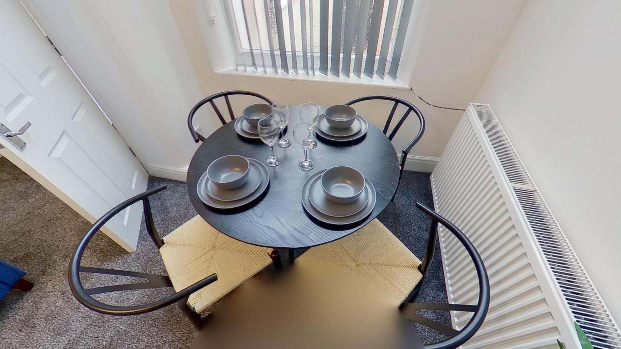 Elegant 2 Bed House Near City Centre Манчестер Экстерьер фото