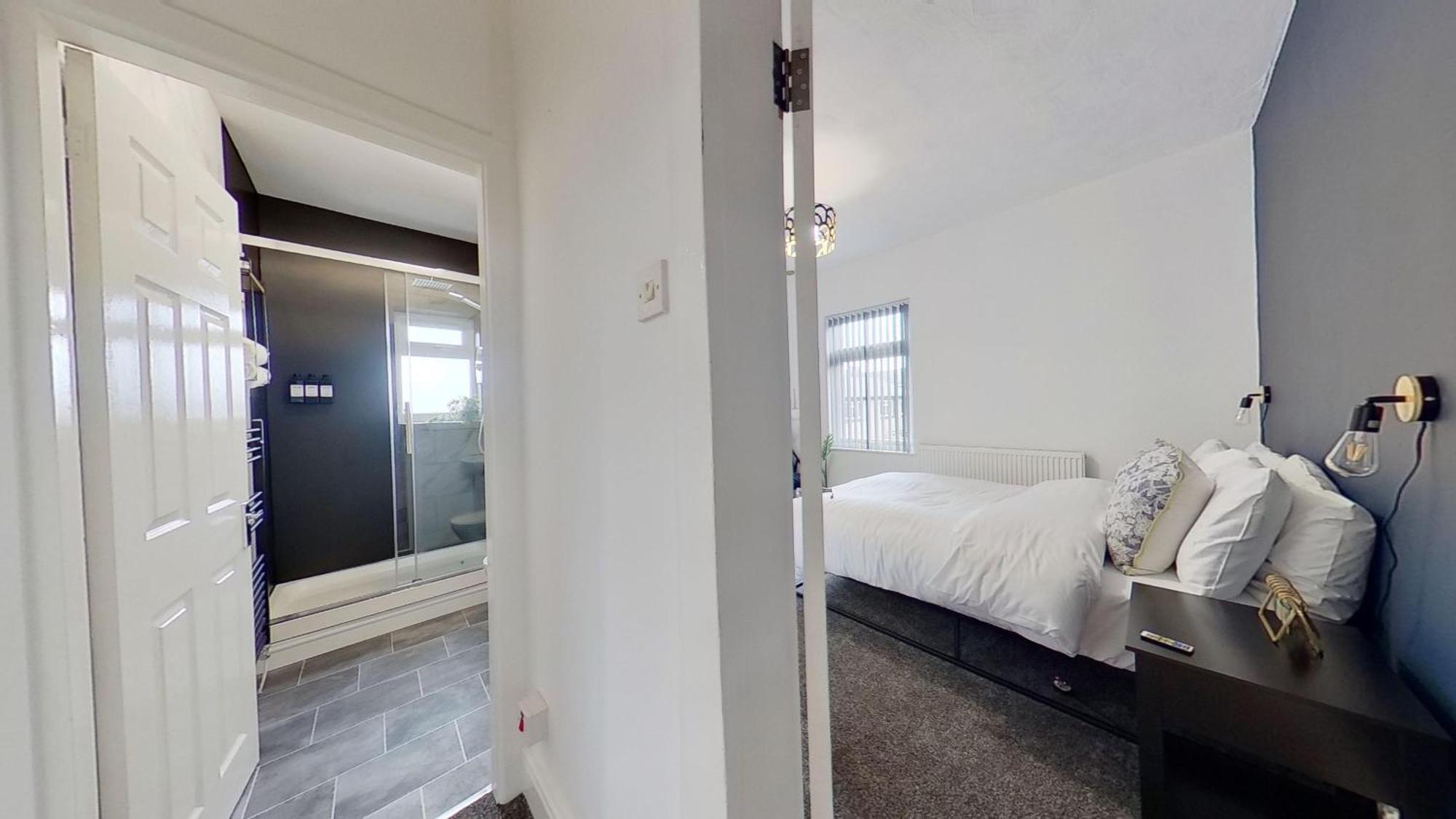 Elegant 2 Bed House Near City Centre Манчестер Экстерьер фото