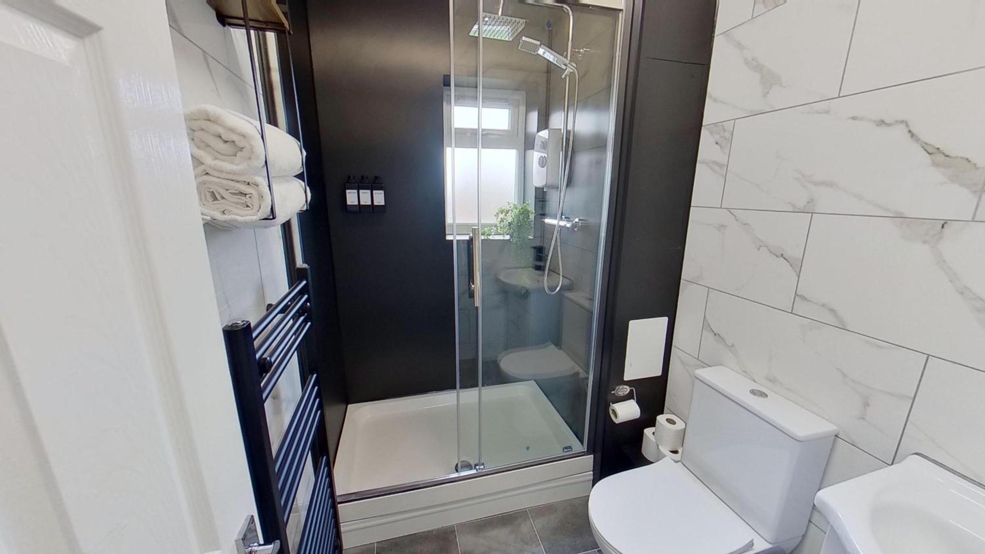 Elegant 2 Bed House Near City Centre Манчестер Экстерьер фото