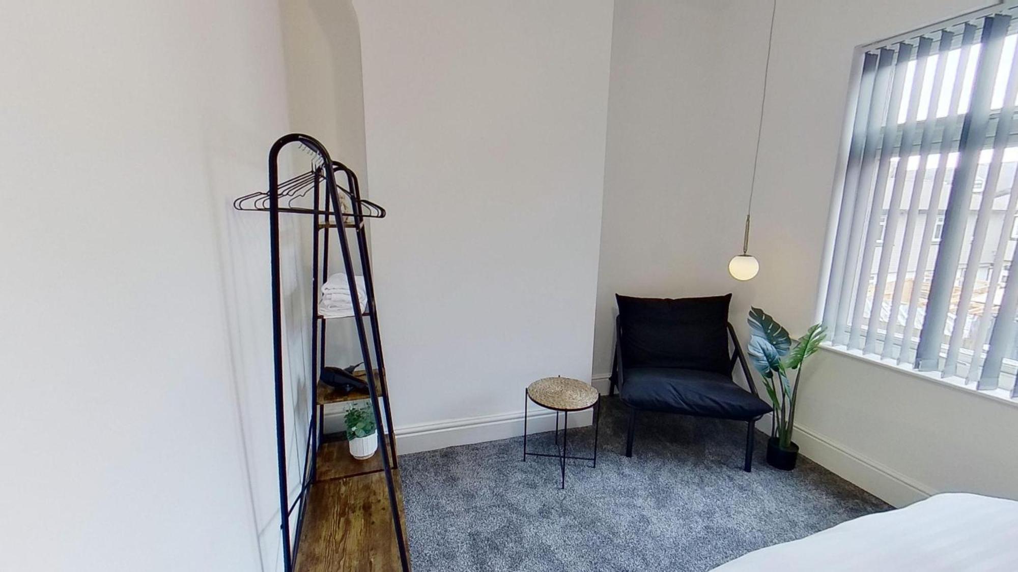 Elegant 2 Bed House Near City Centre Манчестер Экстерьер фото