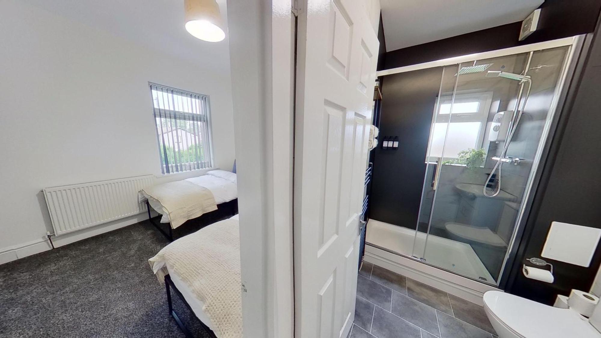 Elegant 2 Bed House Near City Centre Манчестер Экстерьер фото