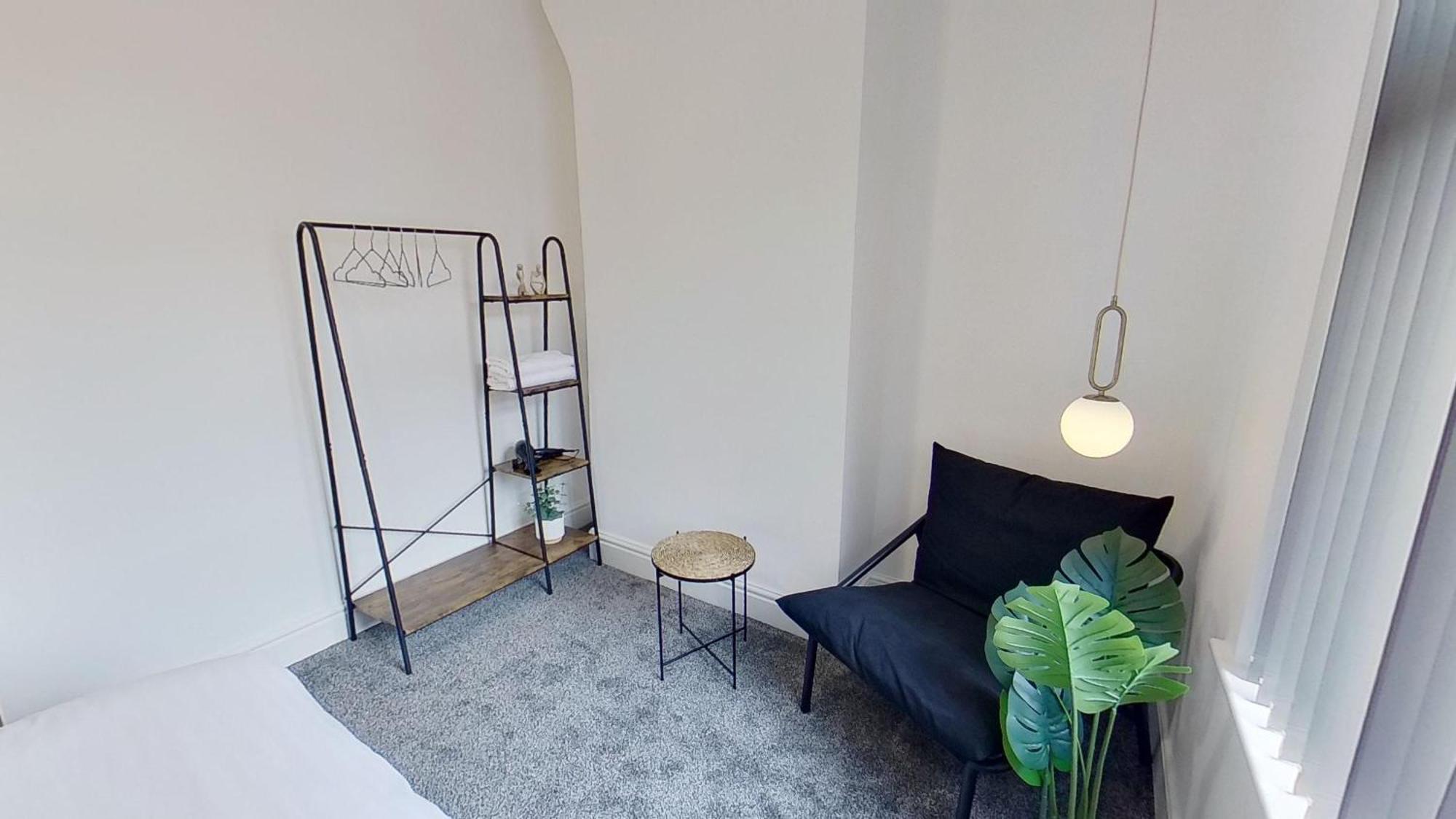 Elegant 2 Bed House Near City Centre Манчестер Экстерьер фото