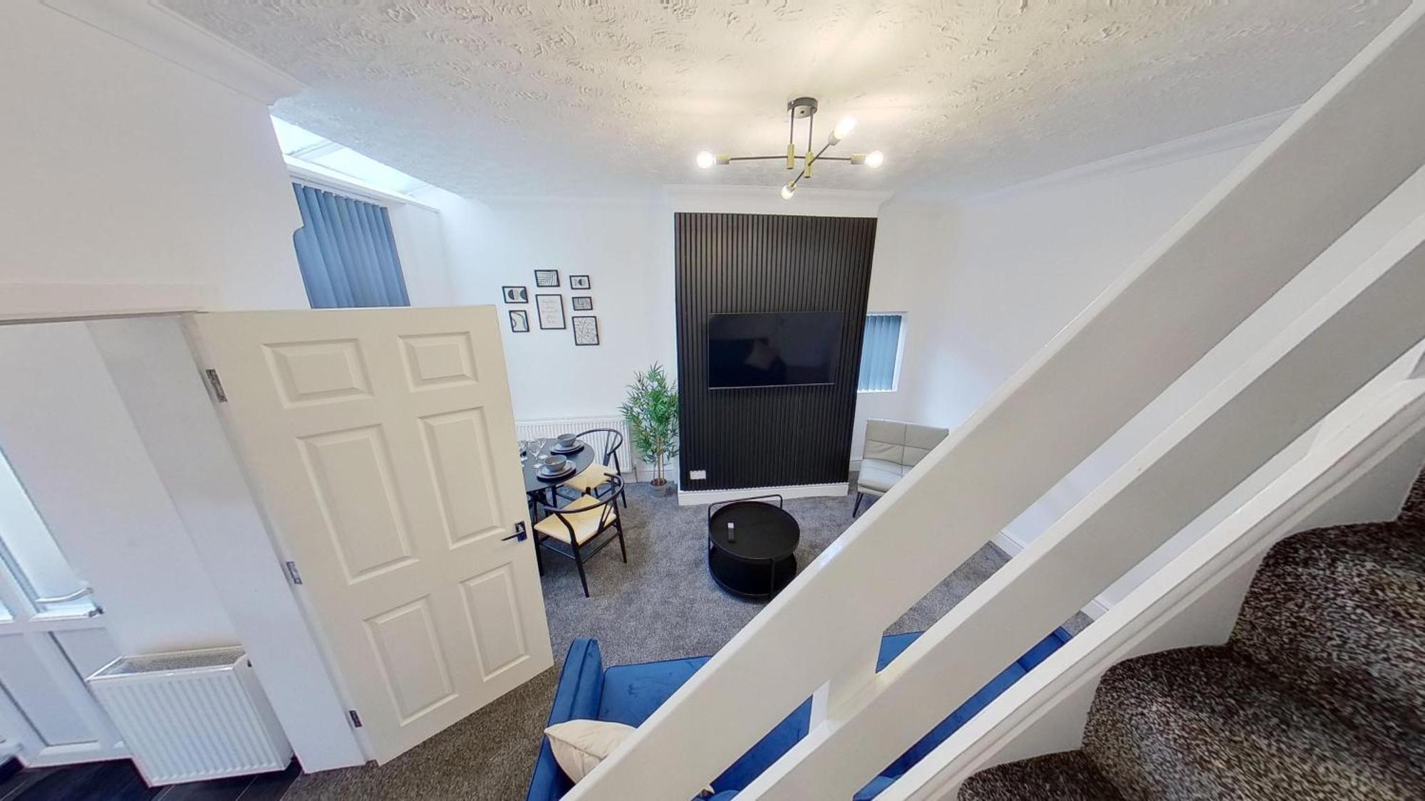Elegant 2 Bed House Near City Centre Манчестер Экстерьер фото