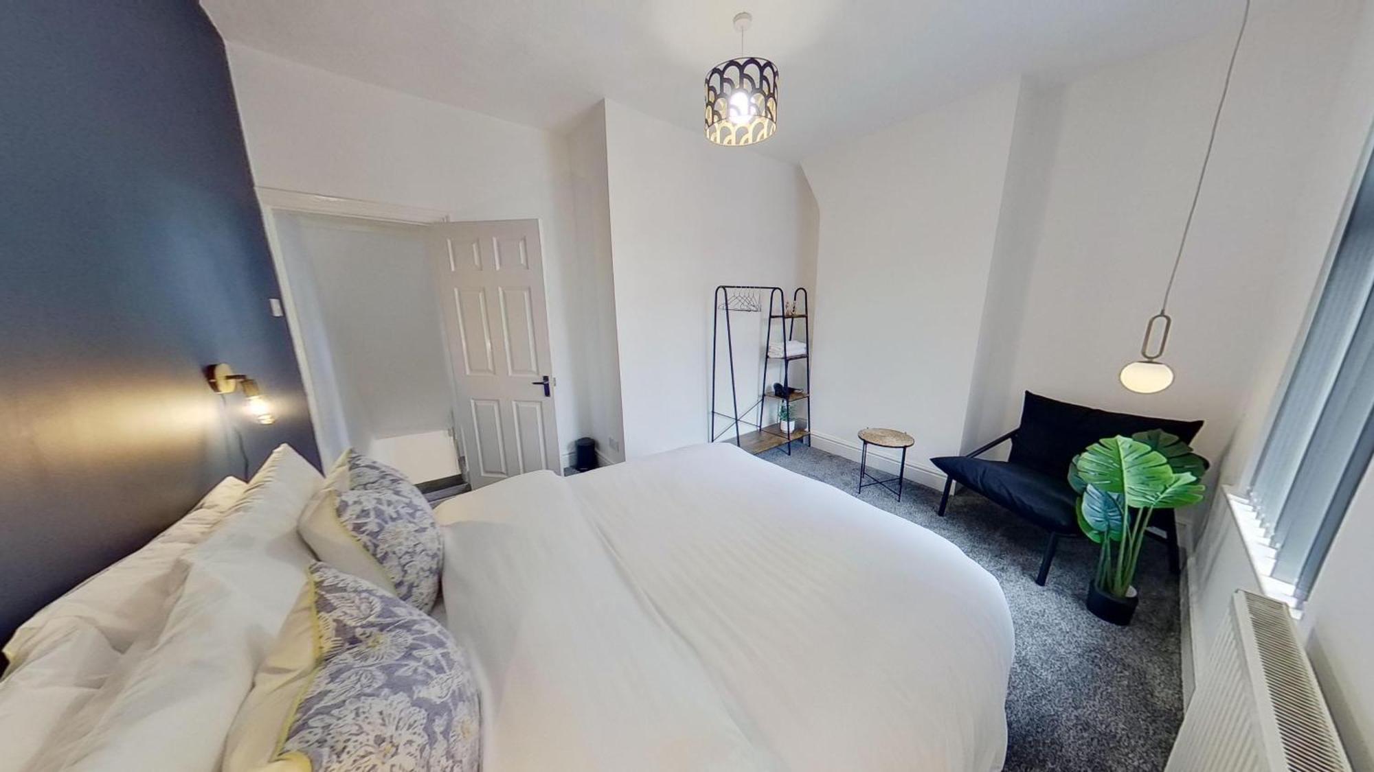Elegant 2 Bed House Near City Centre Манчестер Экстерьер фото